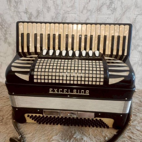 Excelsior accordion model 310 - accordion,