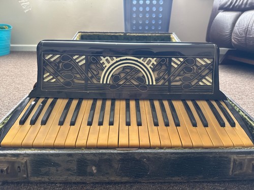 Antique excelsior accordiana - antique,