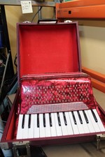 Excelsior Aida 27key 40button